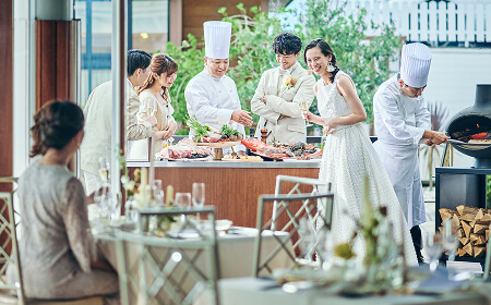 海辺のレストランで味わう婚礼料理